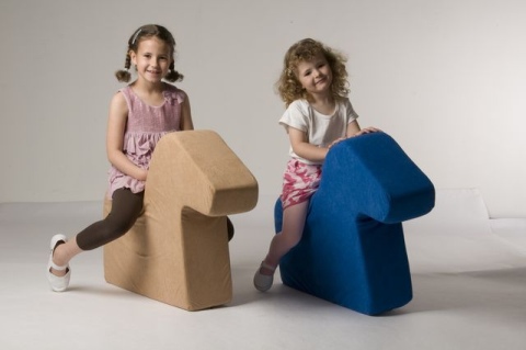 Vybavení do kanceláře a kancelářské doplňky